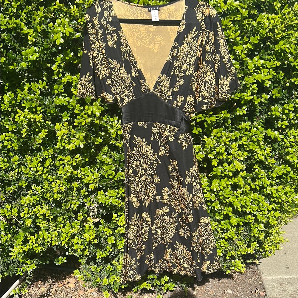 Searle Elegant Black and Gold Floral Dress